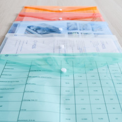 Irattartó tasak A4, PP patentos Bluering® transzparens kék Irattartó tasak, patentos Bluering