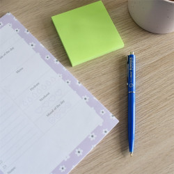 Golyóstoll 0,8mm, nyomógombos műanyag kék test, Bluering® Z3, írásszín kék